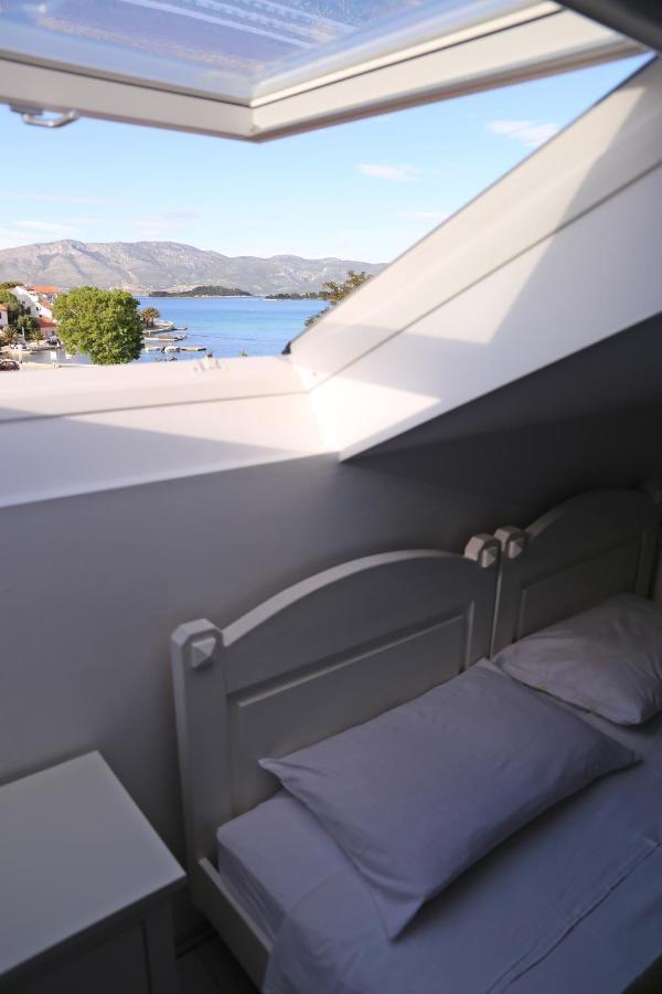 Pansion Marinka-Bire Rooms Lumbarda Exterior foto