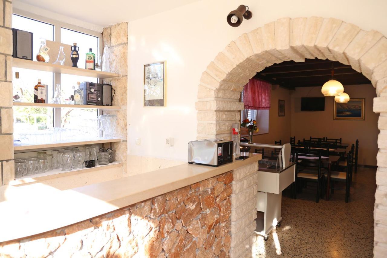 Pansion Marinka-Bire Rooms Lumbarda Exterior foto